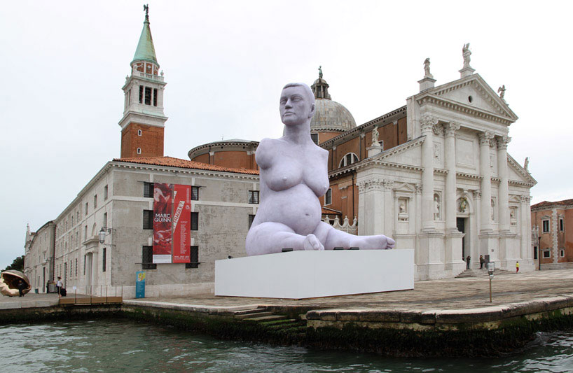 Картины Элисон Лаппер. Современное искусство. Скульптура Беременная Элисон Лаппер в Венеции. Марк Куинн