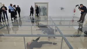 Faust (Павильон Германии на 57-ой Венецианской биеннале), 2017. Анне Имхоф (Anne Imhof). Перфоманс. Современное искусство Германии