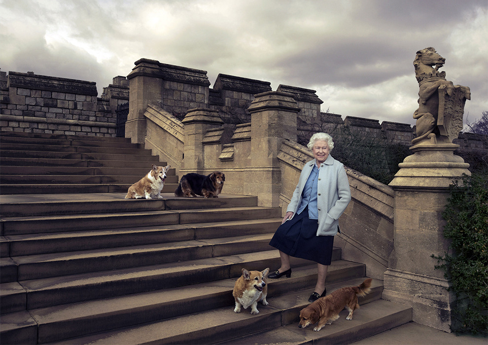 Энни Лейбовиц (Annie Leibovitz). Современное искусство. Фэшн фотография. Королева Елизавета II, 2016. Фото