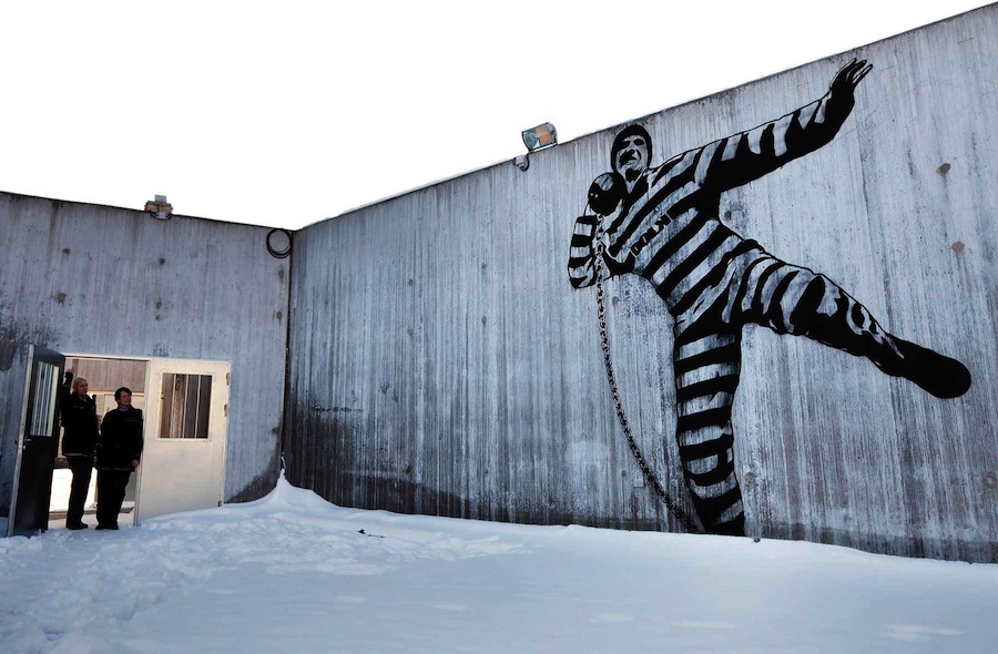 Трафаретная живопись. Тюрьма Халден (Норвегия). Dolk (Dolk) - современный норвежский стрит-арт художник. Современное искусство Норвегии