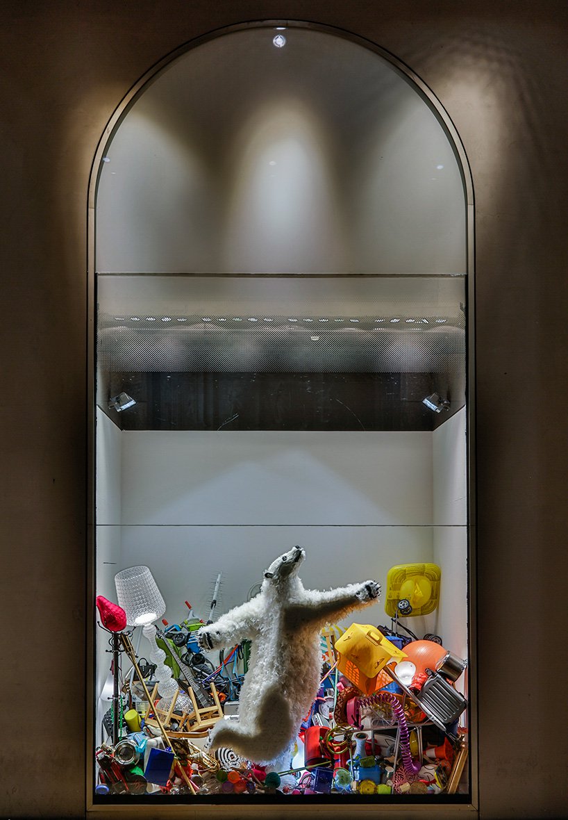 Витрины для универмага La rinascente, Милан, 2017. Паола Пиви (Paola Pivi) - современная художница. Современное искусство