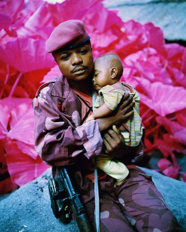 Конго. Ричард Мосс (Richard Mosse) - современный ирландский концептуальный, документальный фотограф. Современное искусство Ирландии