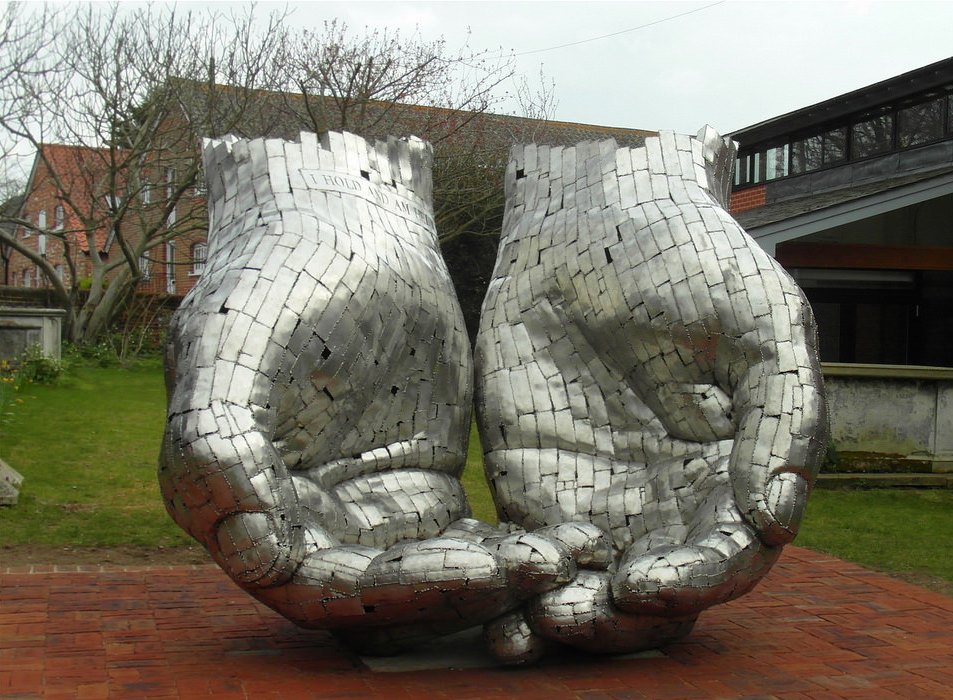 Hands. Рик Кирби (Rick Kirby) - современный английский скульптор. Современная скульптура