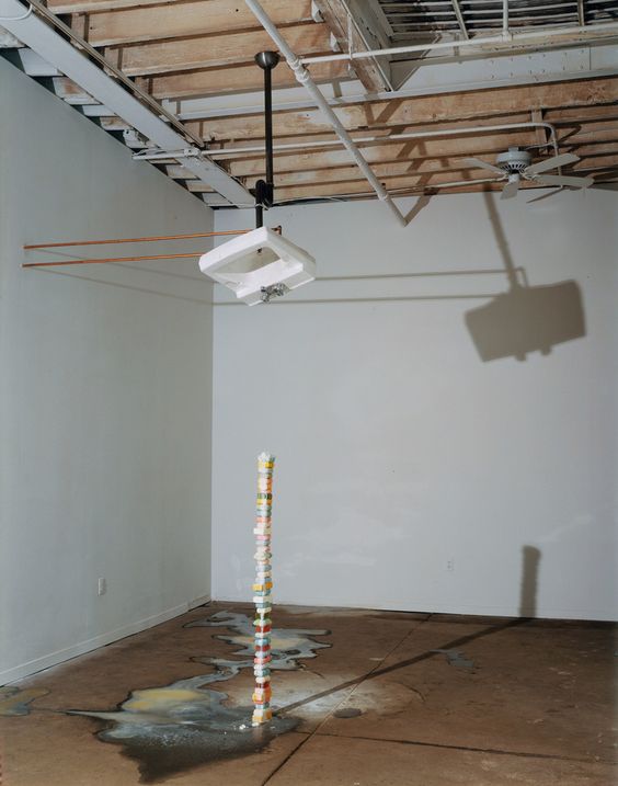 Displaced Sink, 1992. Рокси Пейн (Roxy Paine) - современный американский скульптор. Современное искусство США, современная скульптура