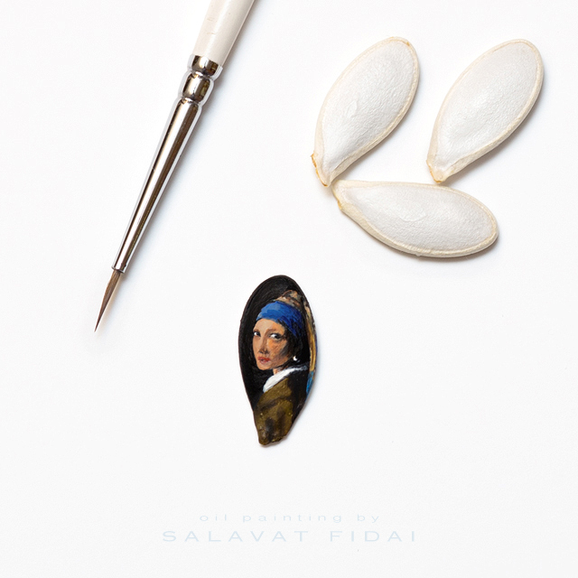 Миниатюра Девушка с жемчужной серёжкой на зерне. Салават Фидаи (Salavat Fidai) - современный российский скульптор-миниатюрист. Современное искусство России