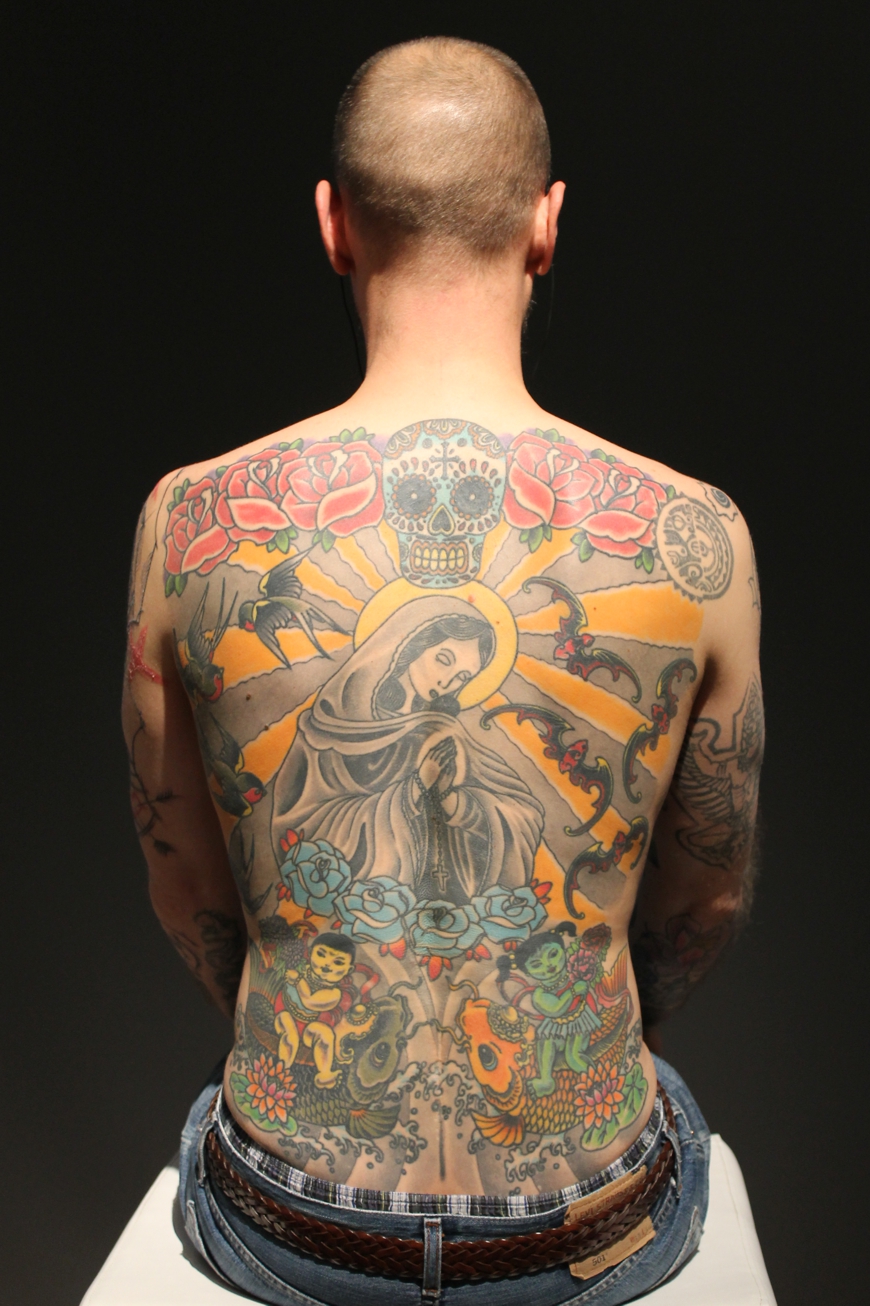 Тим Штайнер (Tim Steiner) Татуировка. Автор: Вим Дельвуа (Wim Delvoye). Современное искусство Бельгии